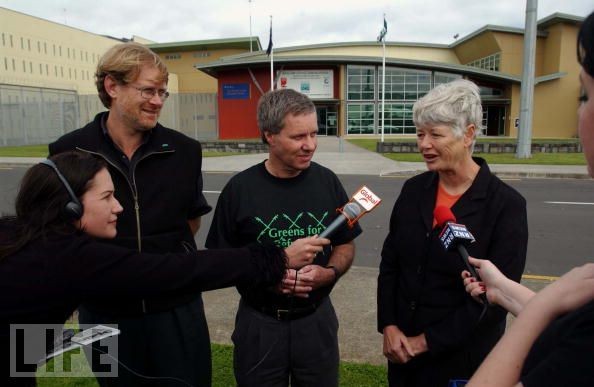 Rod Donald, Keith and Jeanette Fitzsimons after visiting Ahmed Zaoui at Mt Eden prison