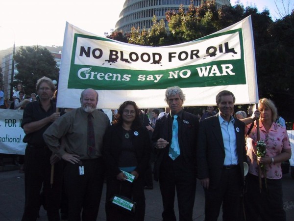 NZ Green MPs at Peace March 2003